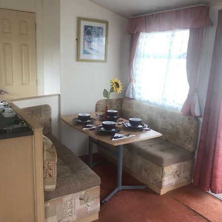 Holiday Home Bognor Regis Bagian luar foto